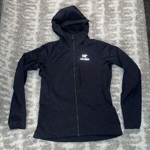 NWOT - Arc’teryx Squamish Hoodie
